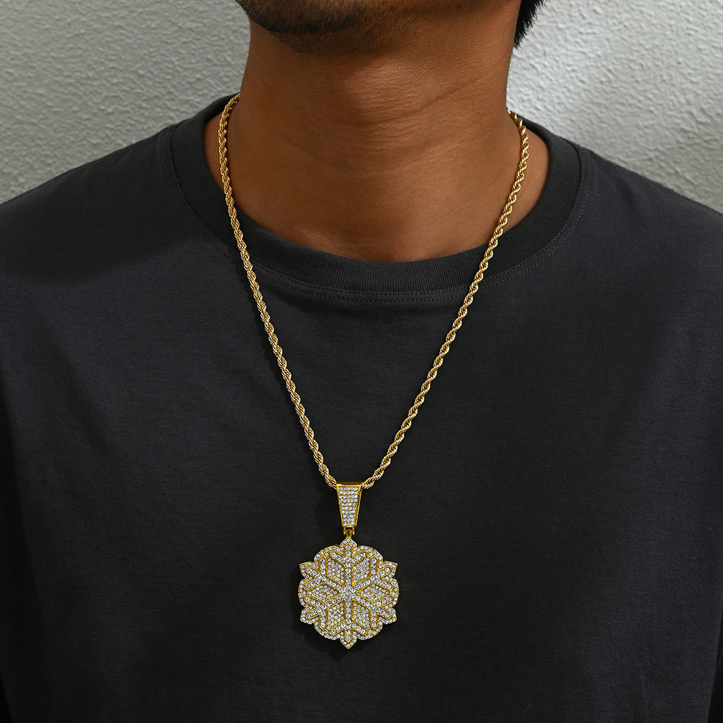 Snowflake-shaped Cuban necklace with full diamonds.