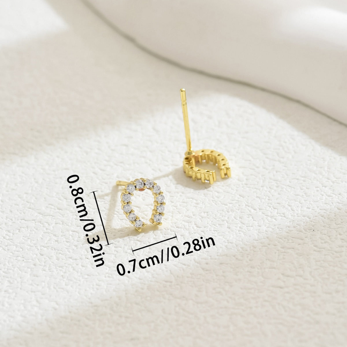 Horseshoe-shaped zircon high-end earrings