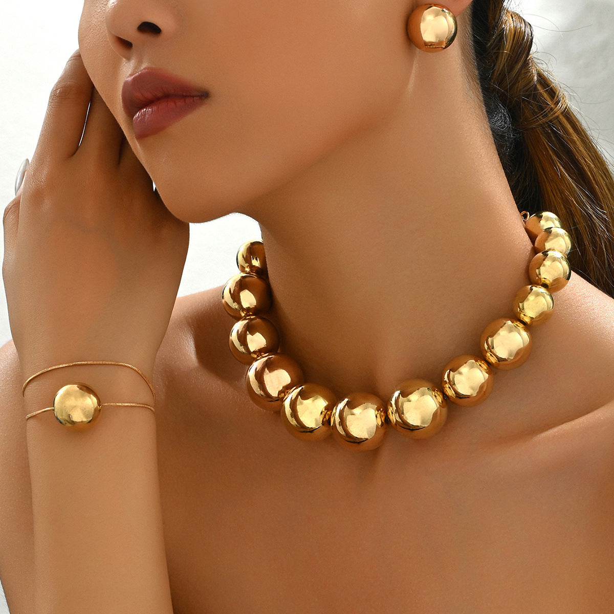 Fashionable OL bracelet, necklace, earrings, and light luxury spherical set