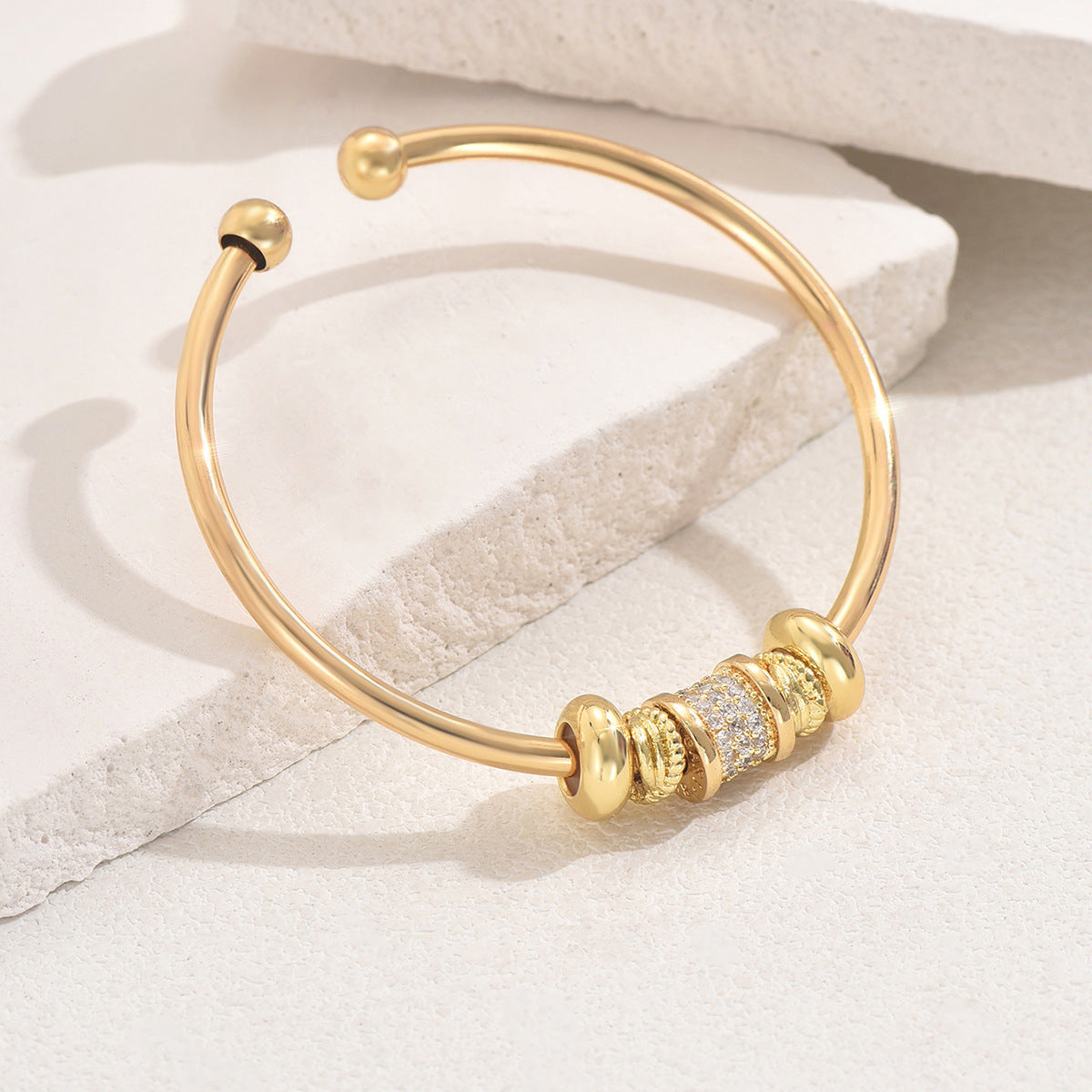 Geometric high-end bracelet