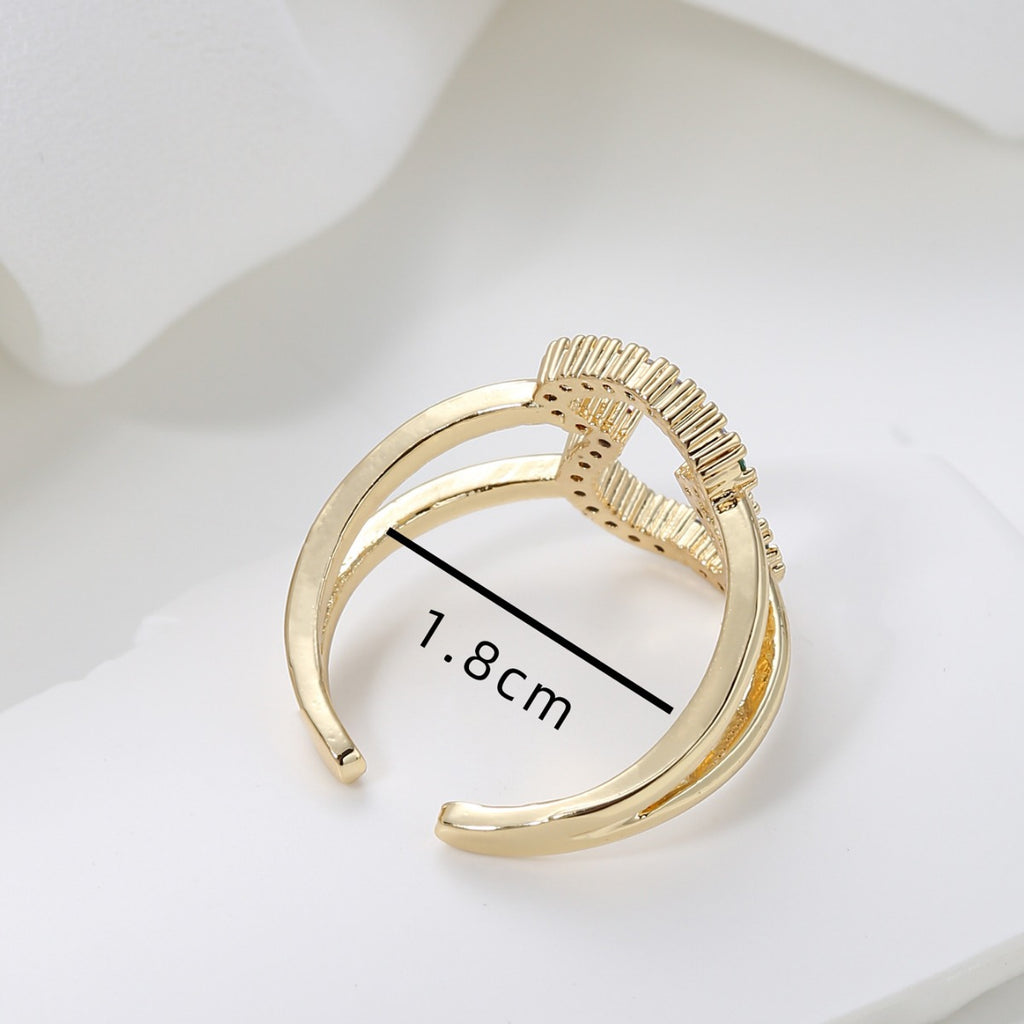 Colored Diamond Pastoral Style Ring