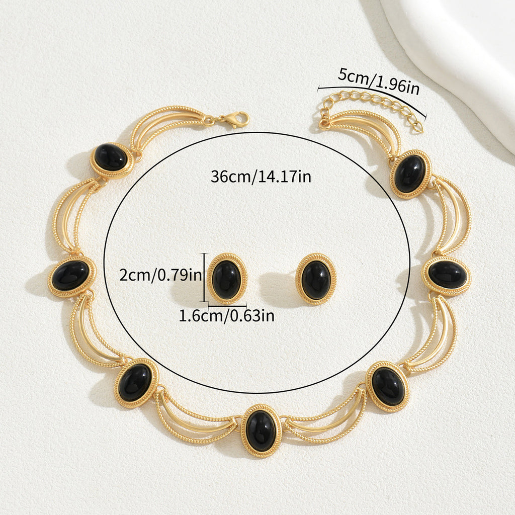 、Stylish earrings, high-end clavicle chain set