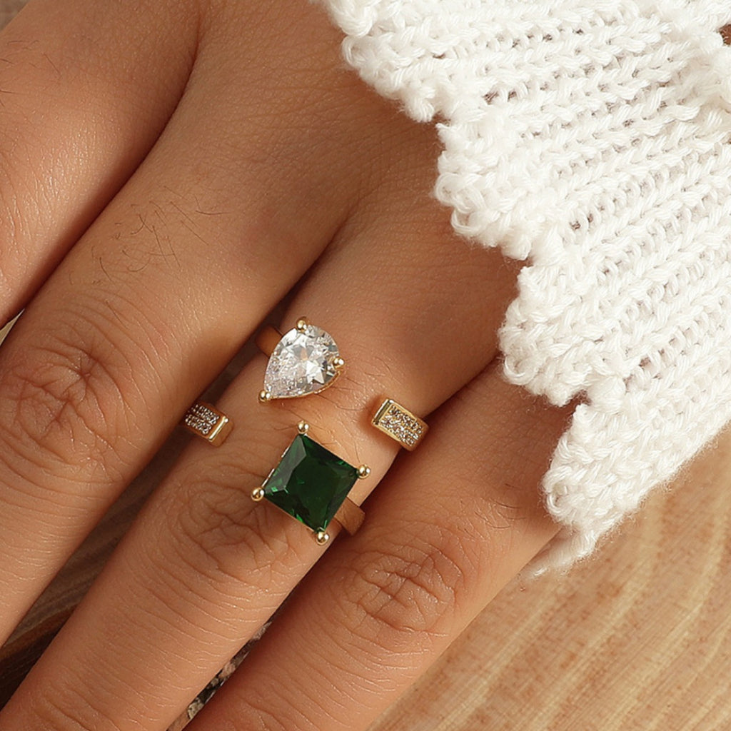 Vintage-style emerald ring