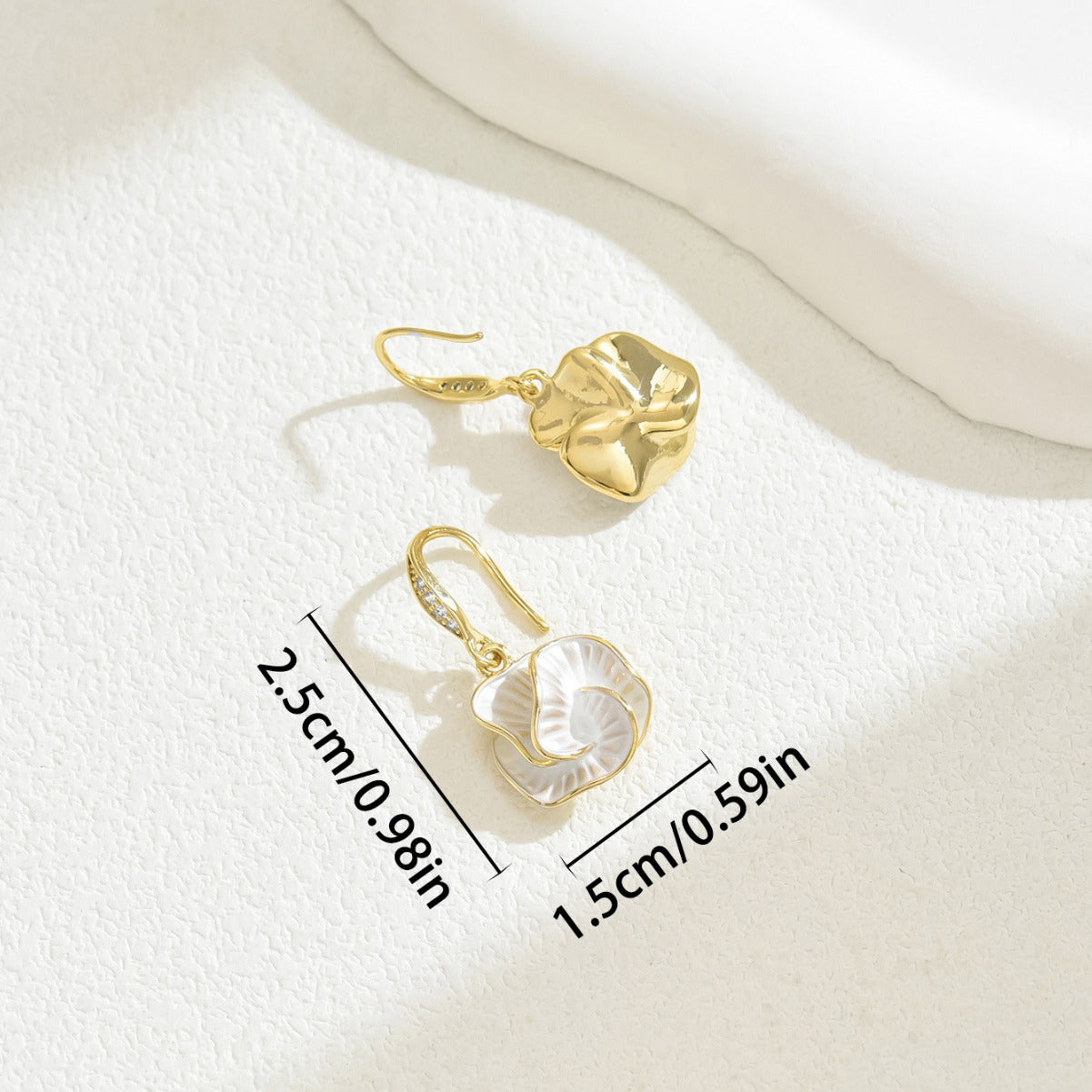 Ladies' Dropping Oil Flower Elegant Zircon Camellia Earrings
