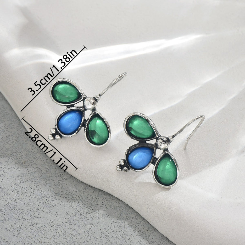 Niche teardrop-shaped earrings