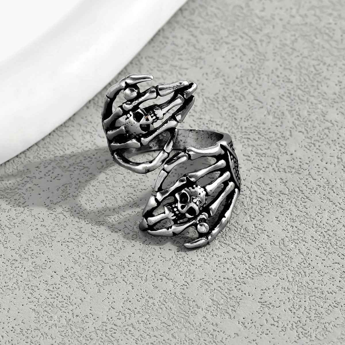 Fashionable retro open ring