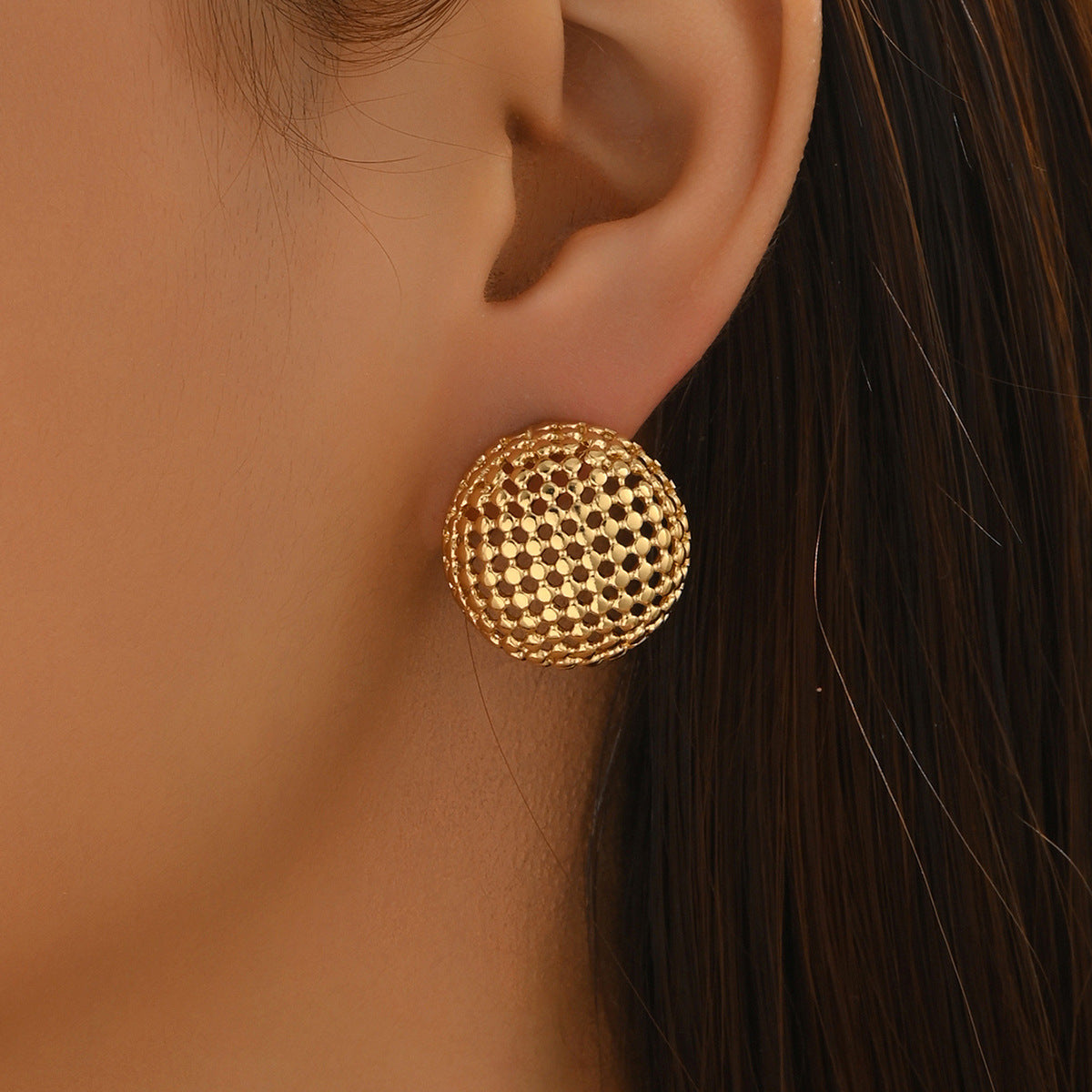 Geometric hollow high-end light luxury earrings