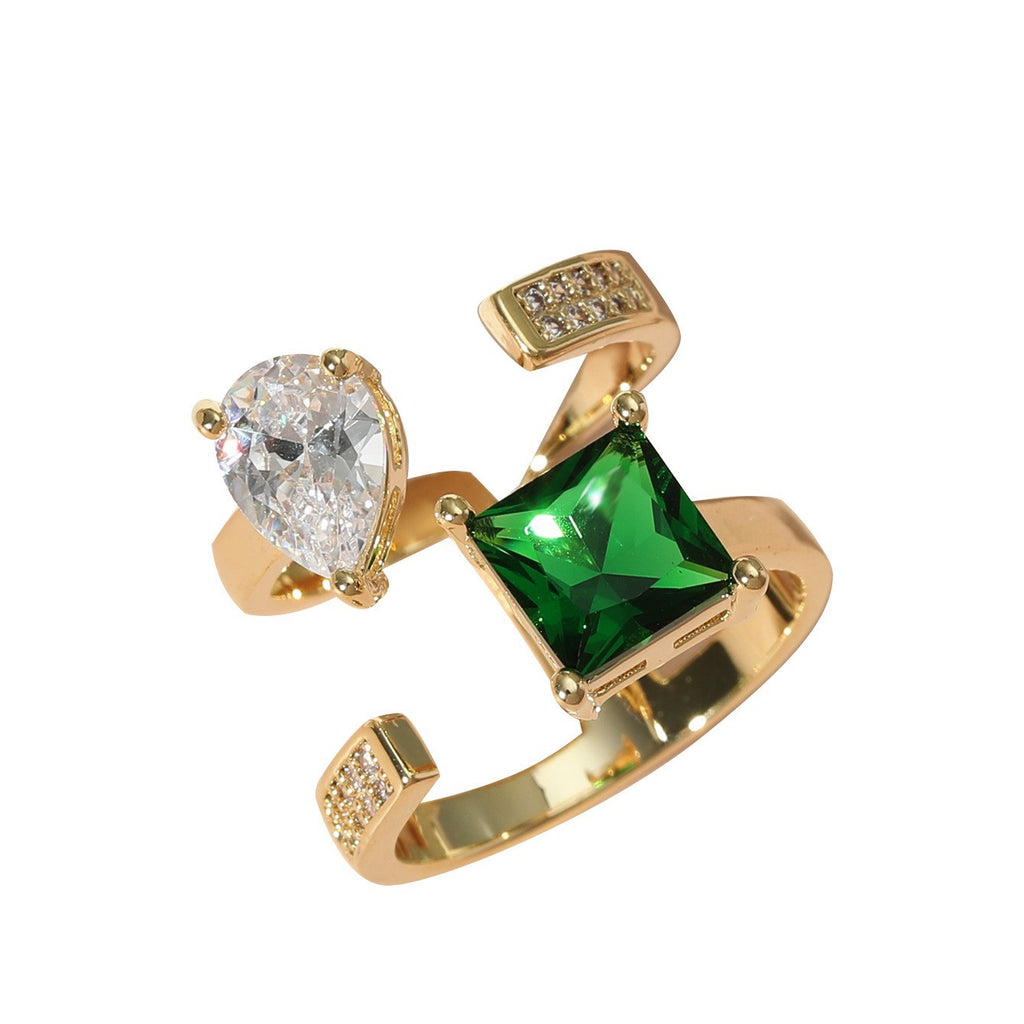 Vintage-style emerald ring