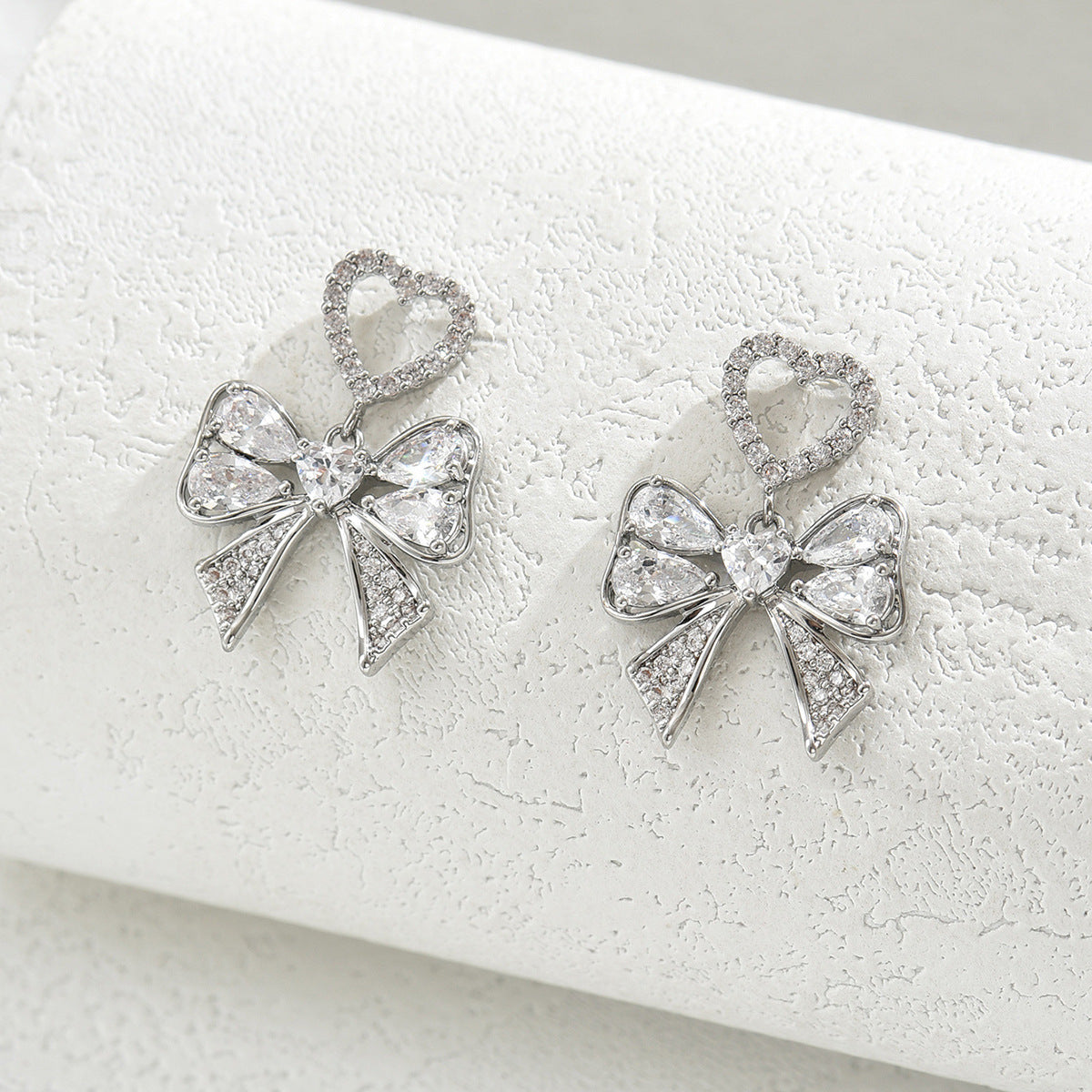 New zircon-inlaid bowknot design earrings
