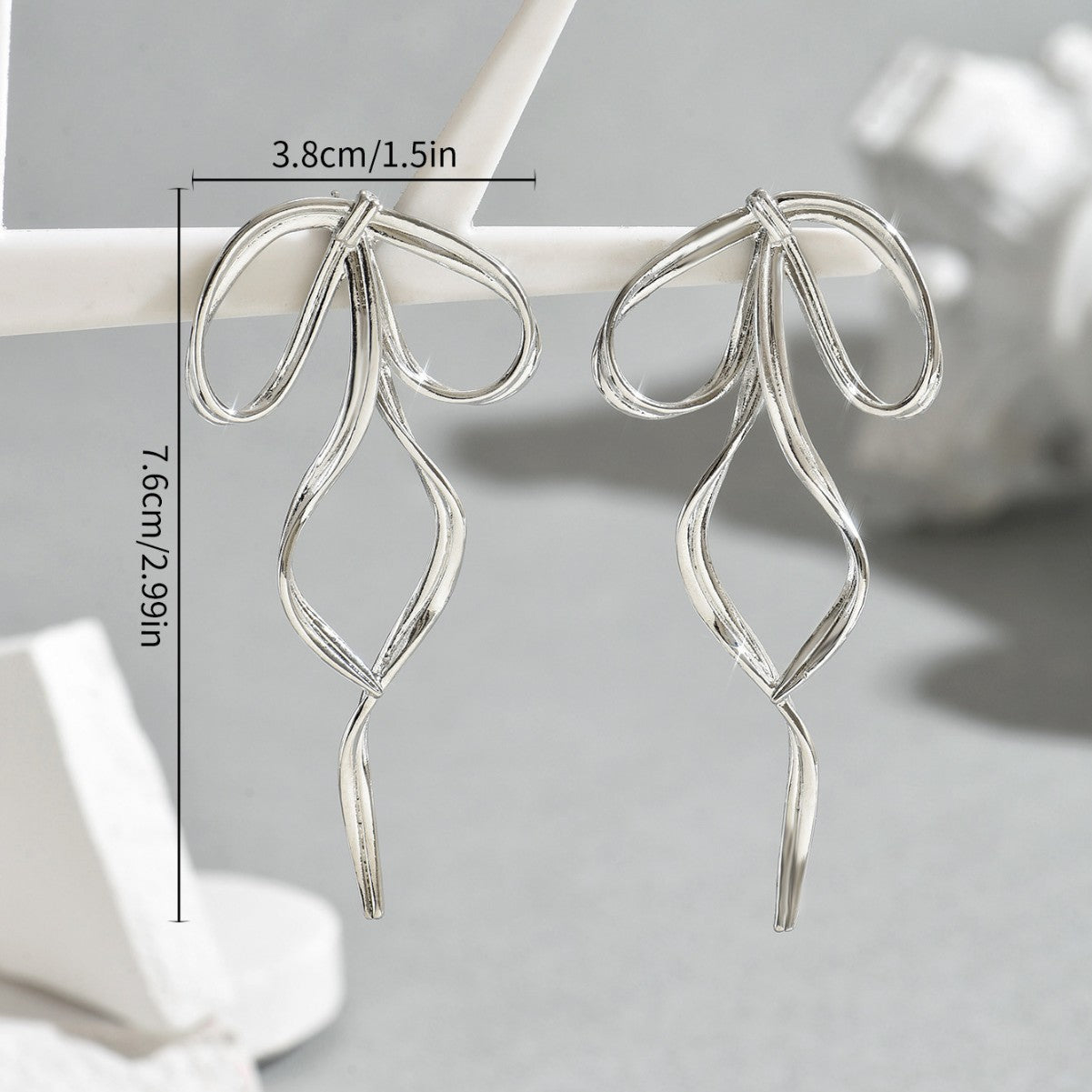 Sweet and preppy high-end earrings
