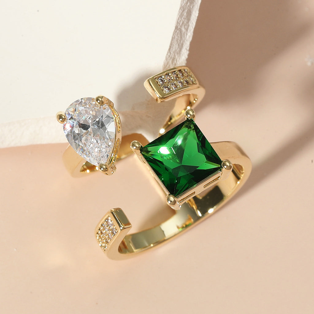 Vintage-style emerald ring
