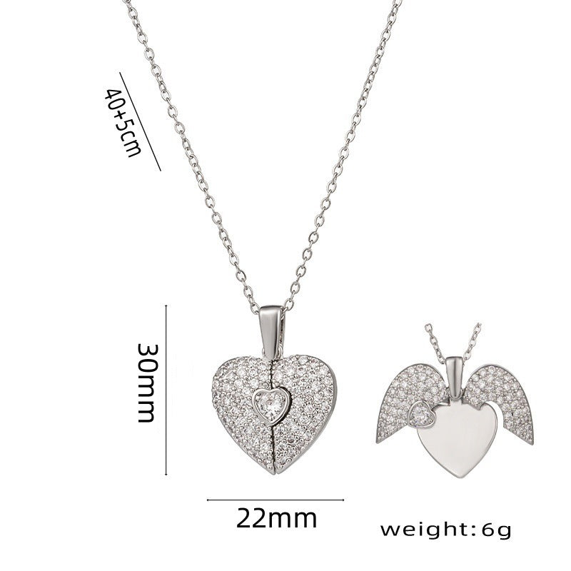 Heart-shaped opening and closing titanium steel clavicle necklace