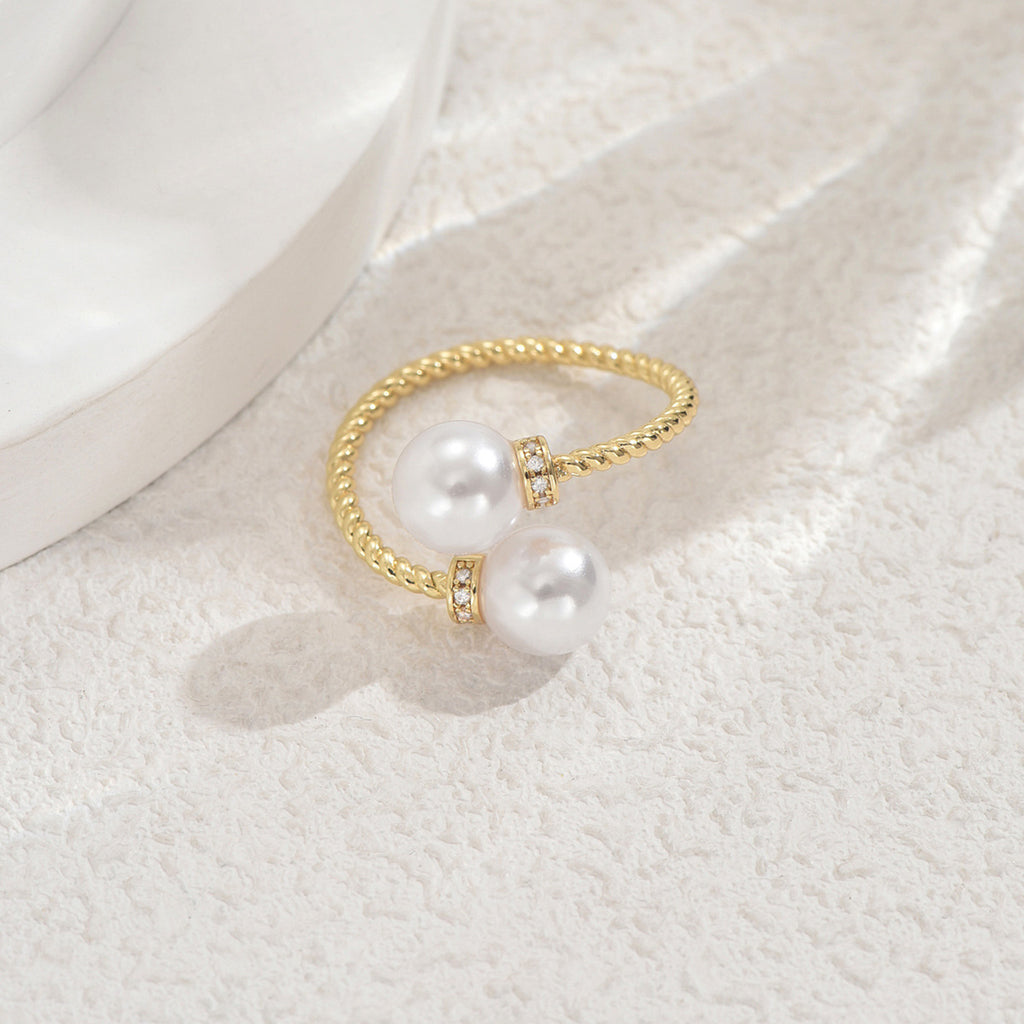 Open ring set with zircon and pearl