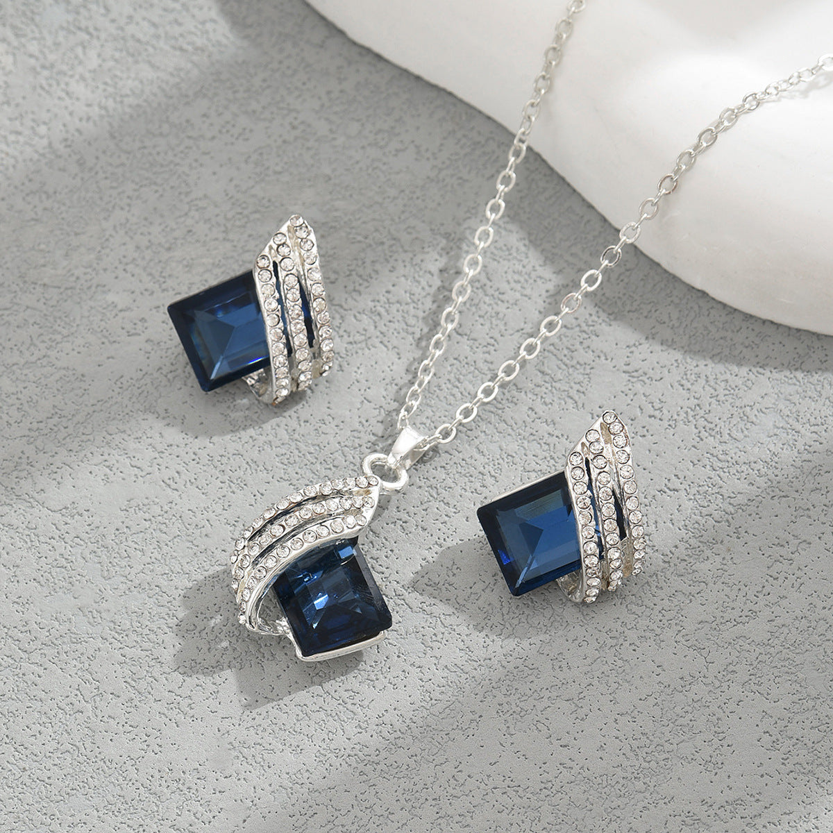 Crystal Women's Full Diamond Necklace Set