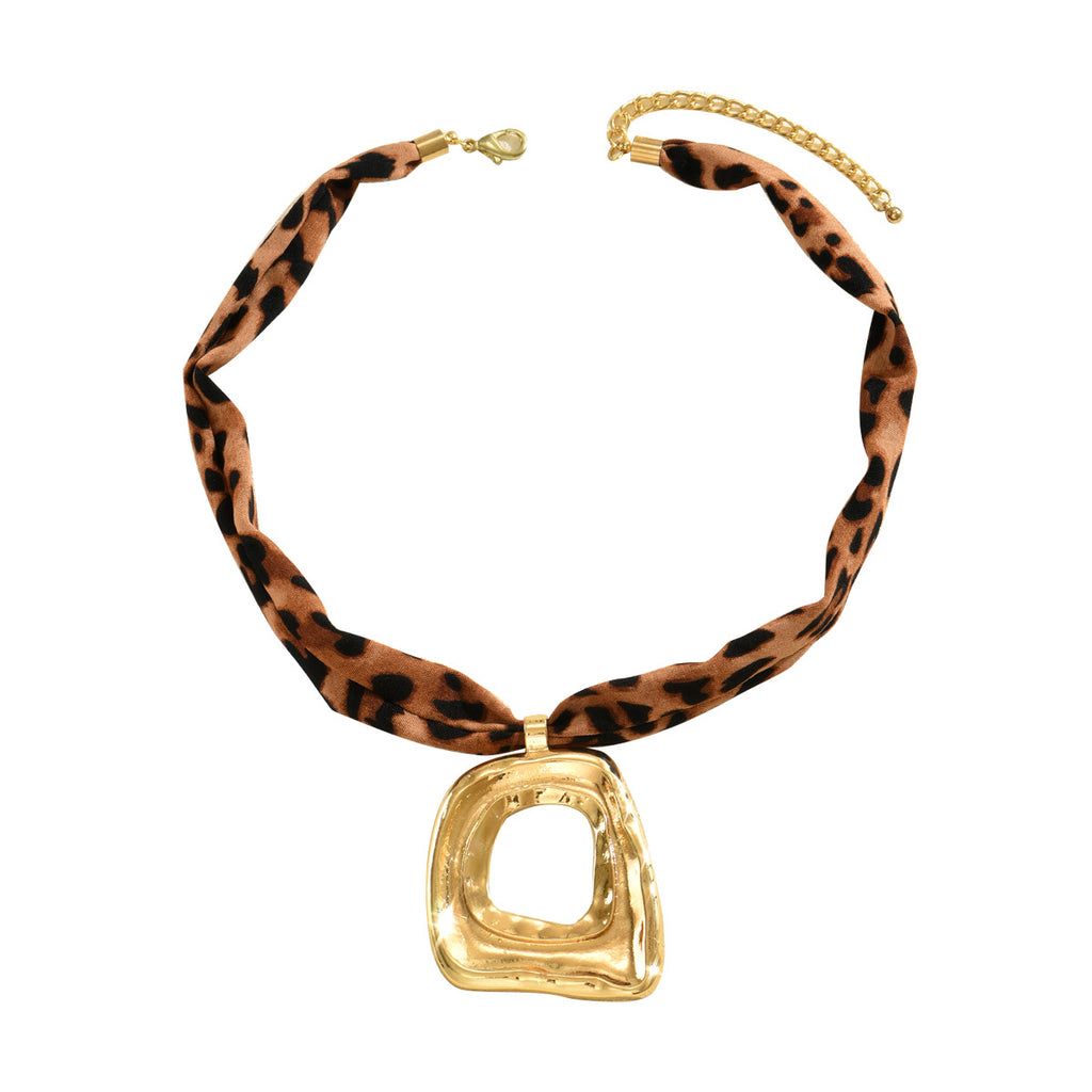 Leopard print ribbon necklace.