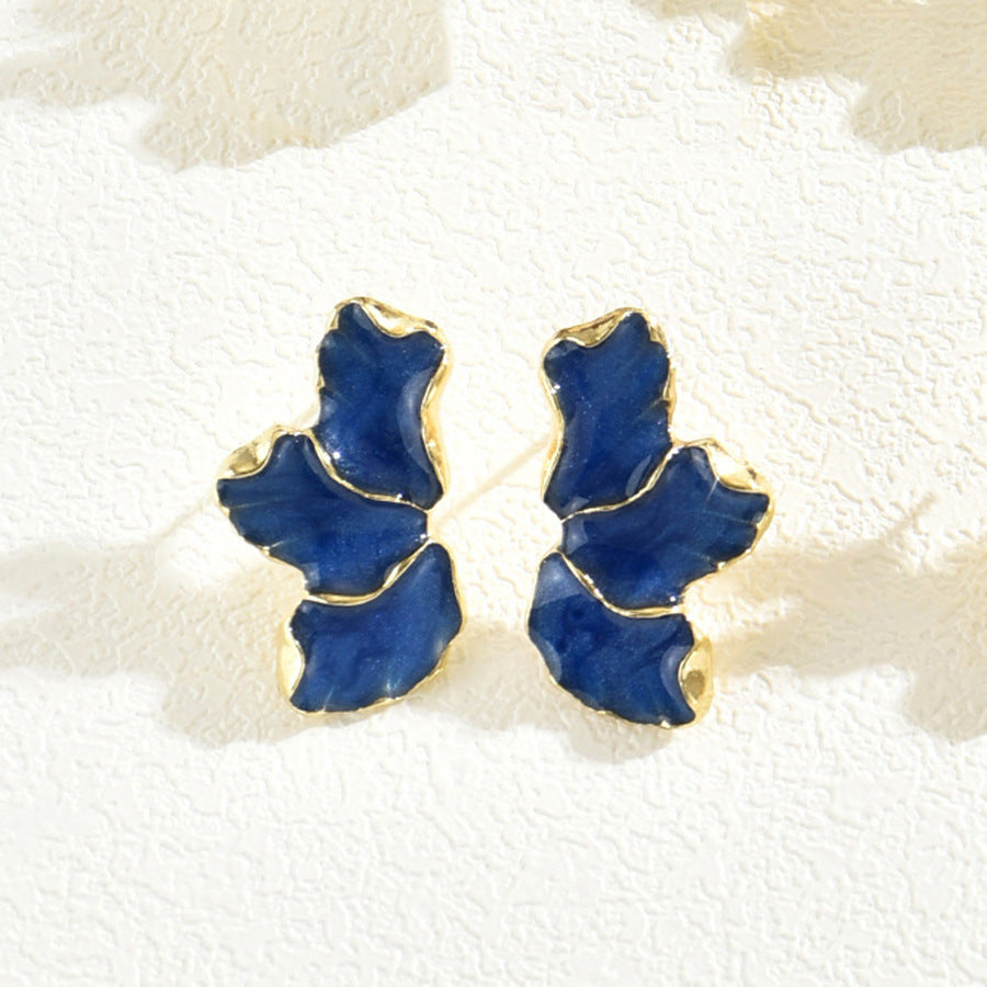 Clover petal elegant earrings