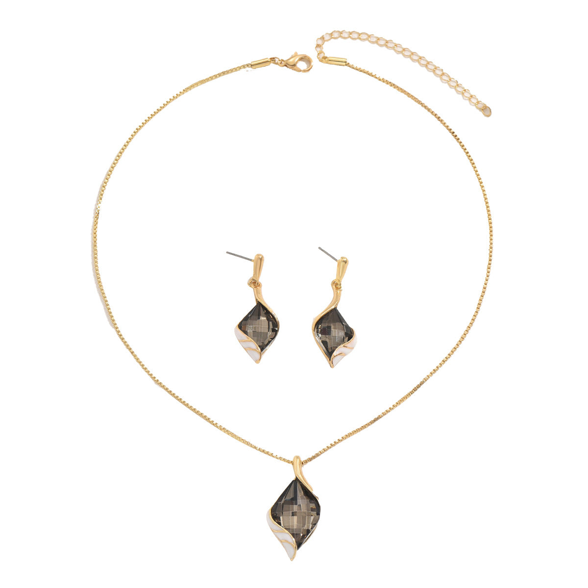 Diamond-shaped clavicle necklace and earring set