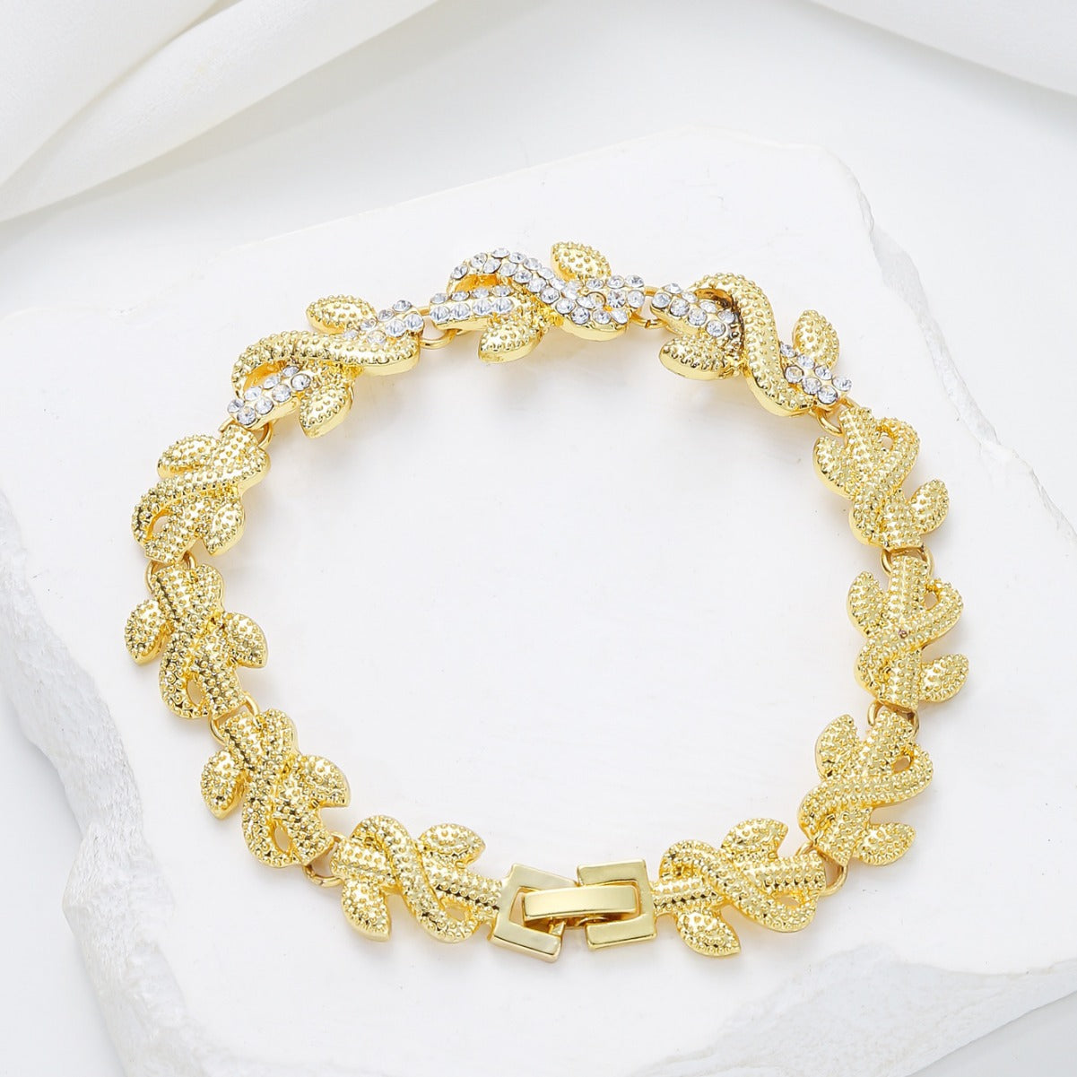 Hip-hop style diamond-encrusted bracelet