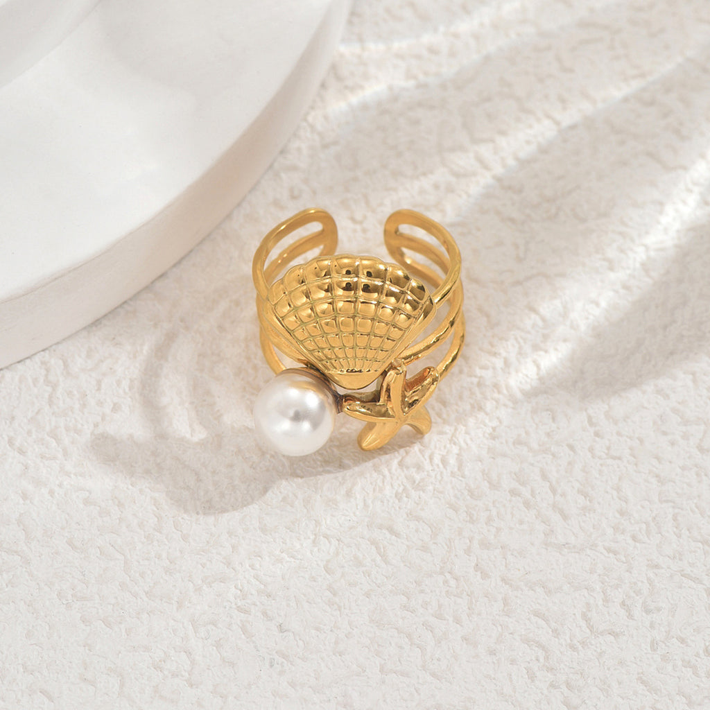 High-end bracelet inlaid with pearls and shells