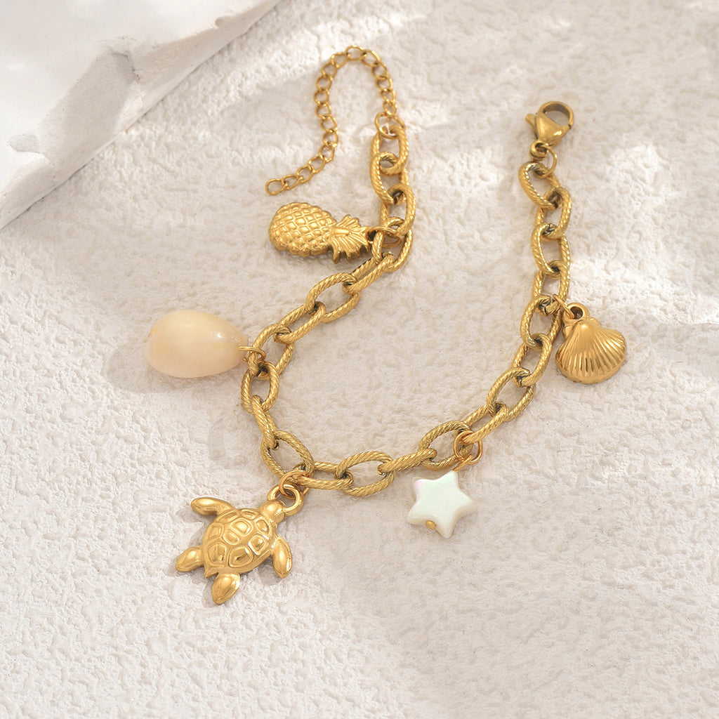 Ocean-themed women's seashell bracelet