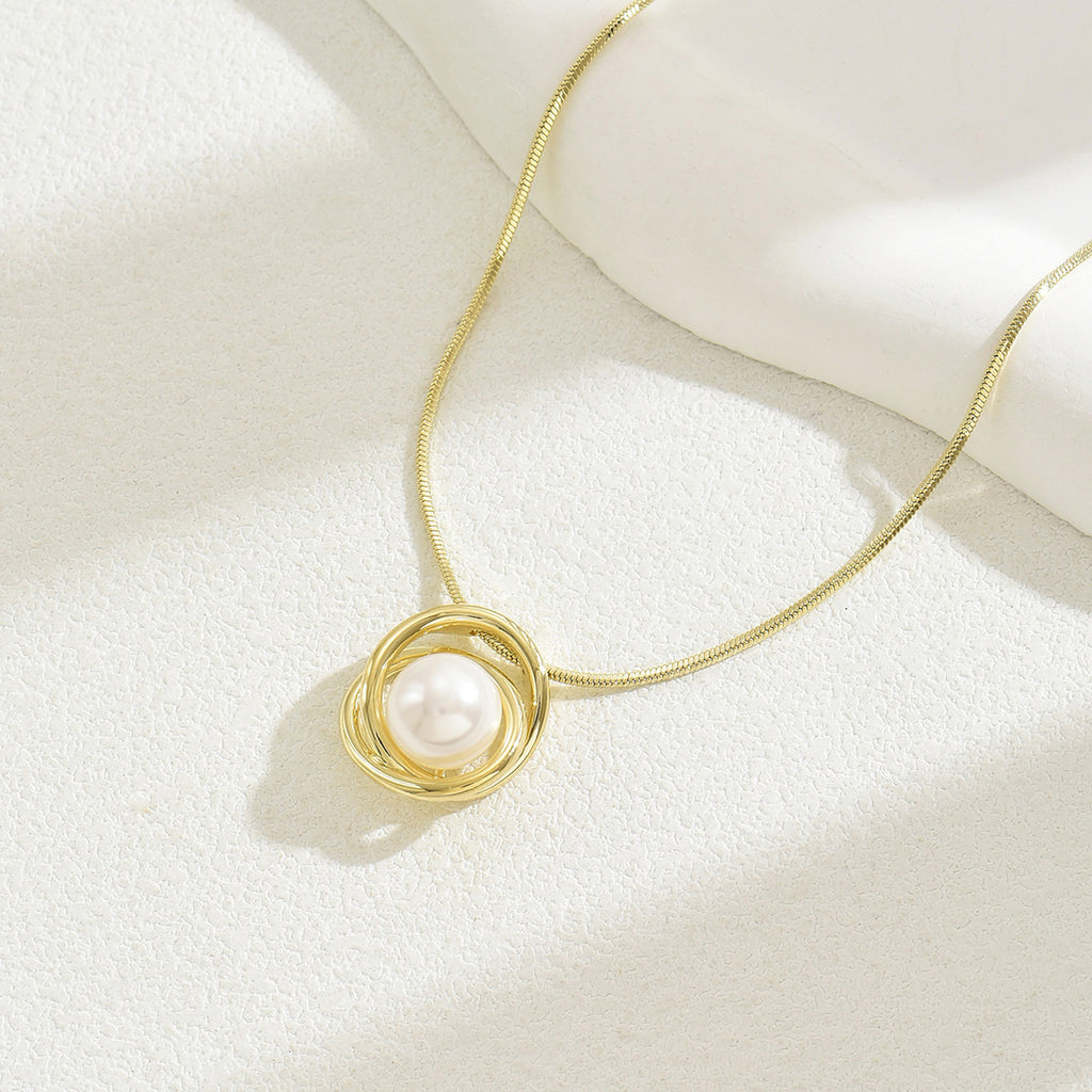 Chanel pearl necklace