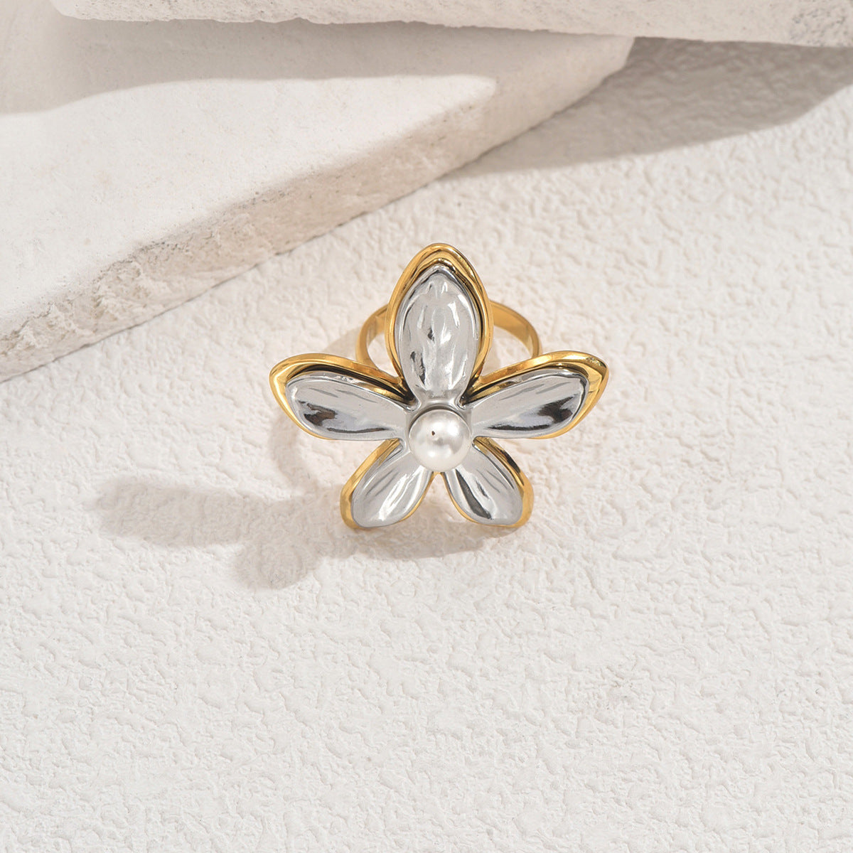 Flower-shaped open ring