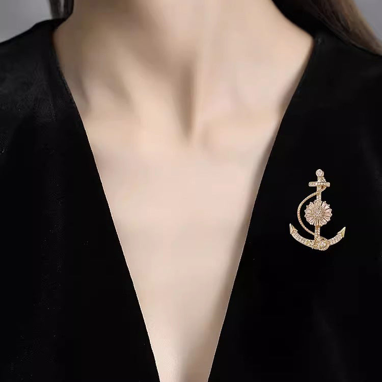 Breaking waves brooch