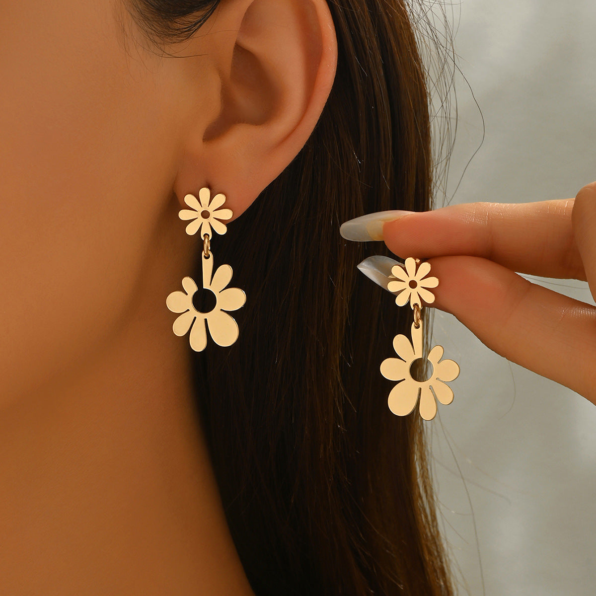 Floral 18K gold-plated earrings