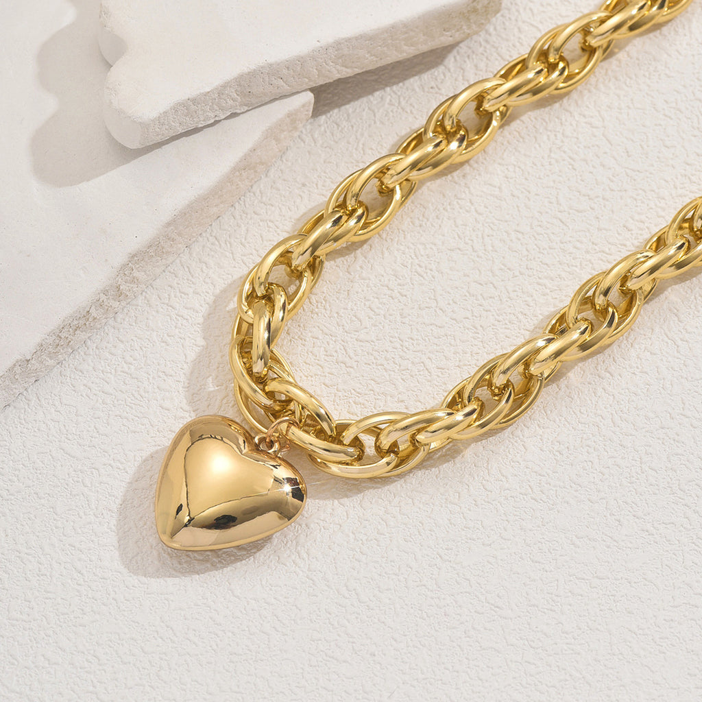 Heart-shaped high-end pendant necklace