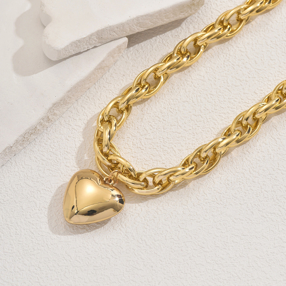 Heart-shaped high-end pendant necklace