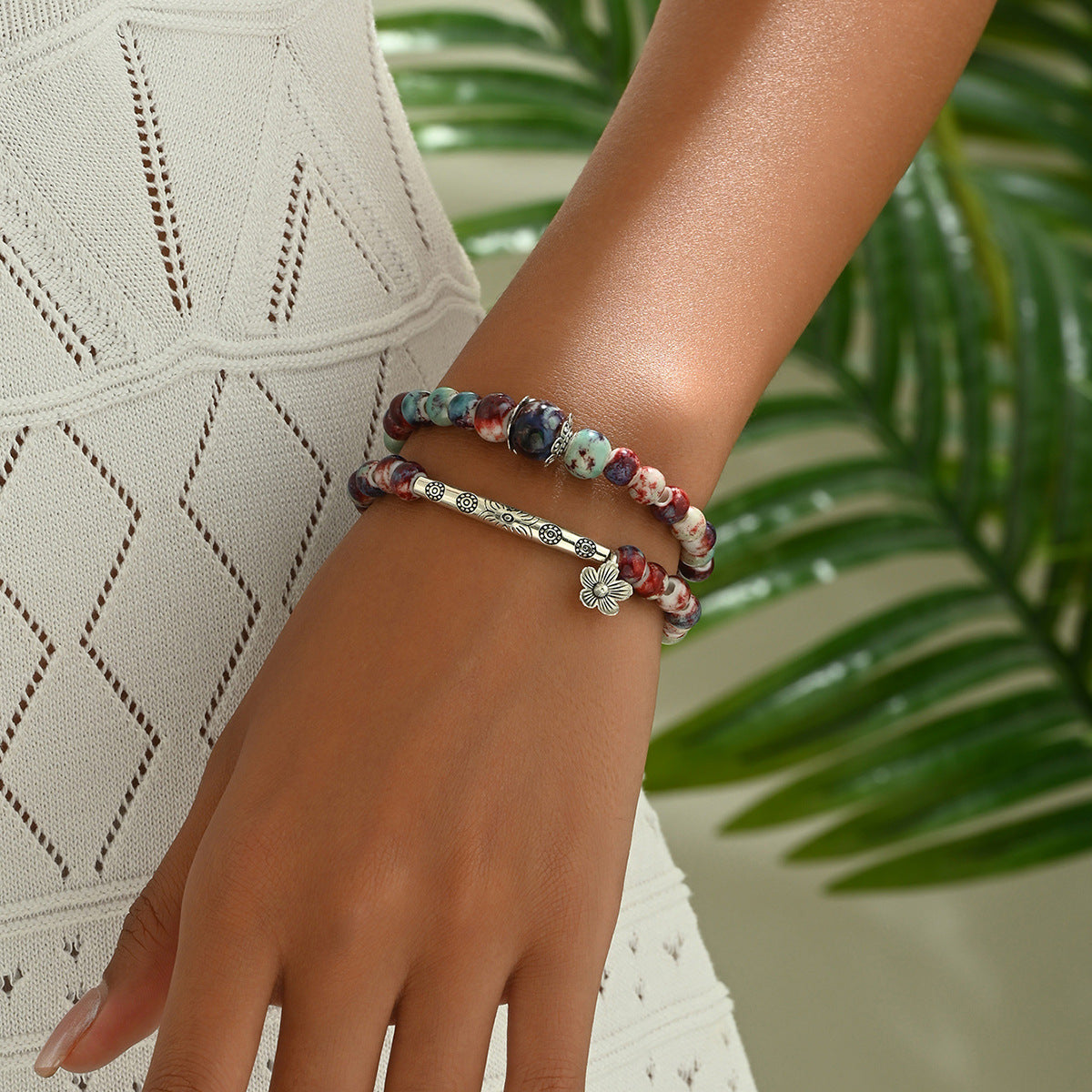 Unique Floral Vintage Pattern Design Niche Bracelet