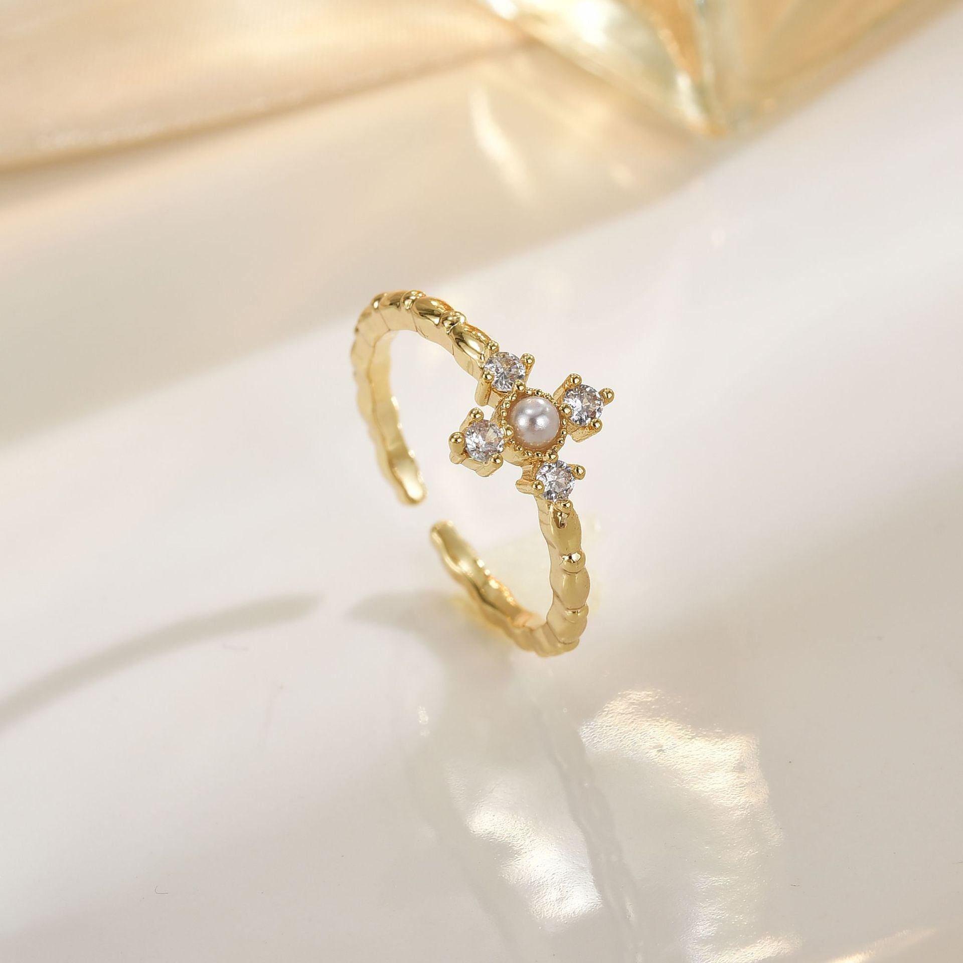 White Moonlight High-End Open Ring