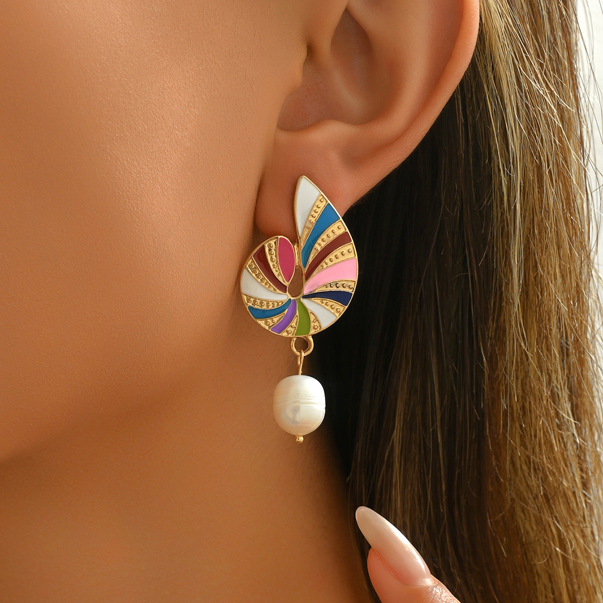 Colorful Shell and Pearl Elegant Earrings